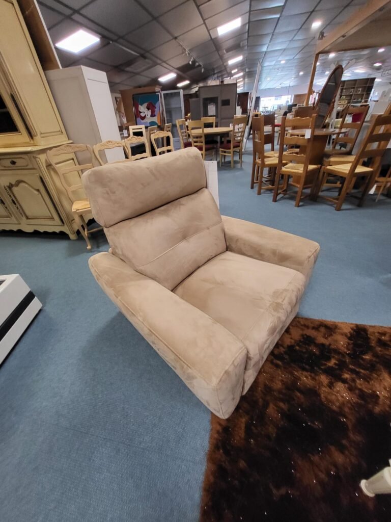 fauteuil blanc 1
